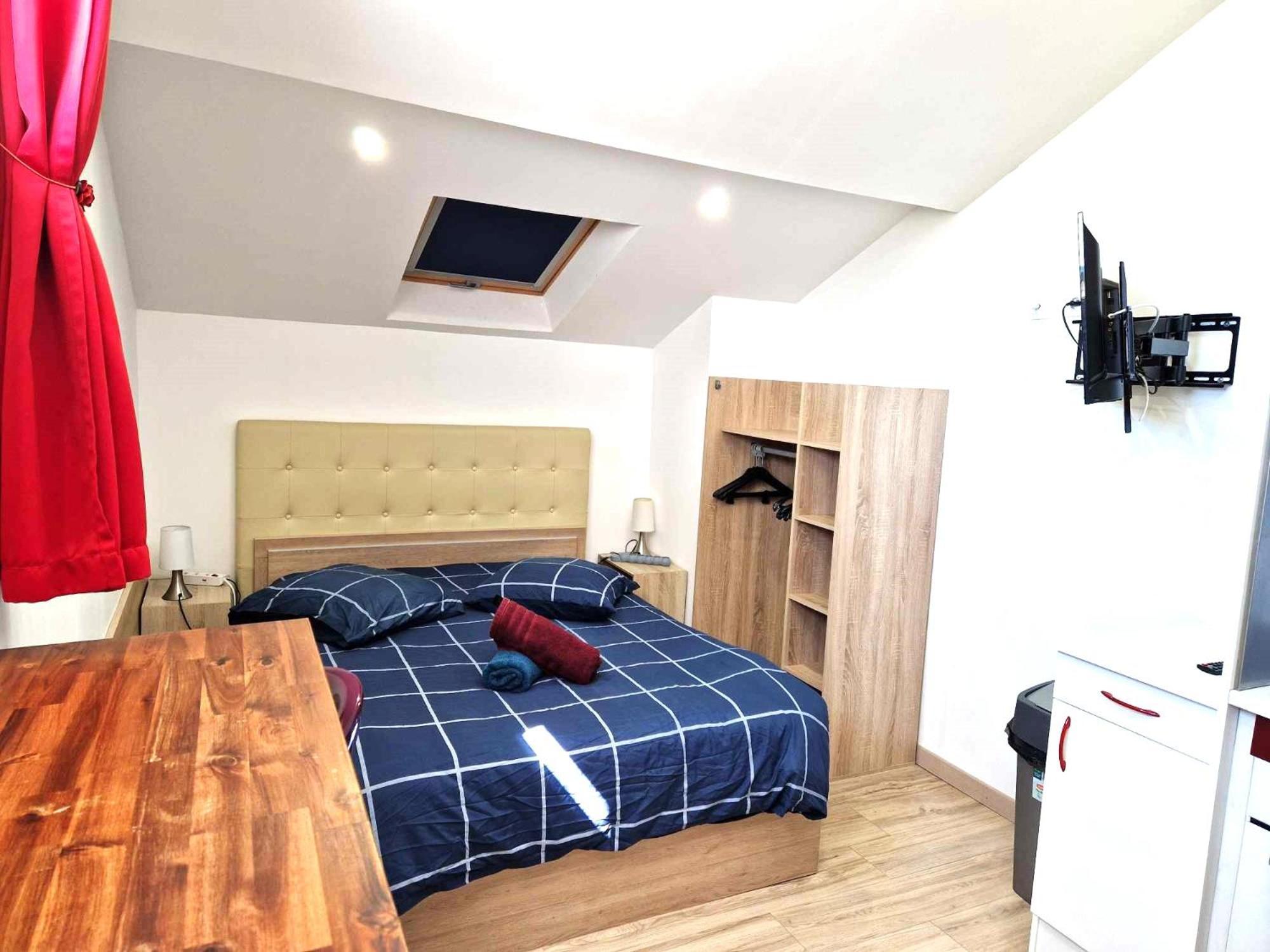 08 - Tres Joli Studio Tout Equipe Avec Parking Privatif Gratuit, Grand Fourgon Possible, Tout Le Linge De Maison Est Fourni Razac-sur-l'Isle Exterior photo